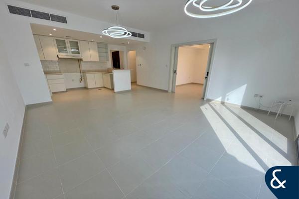 SINGLE ROW | SPACIOUS | MODERN FACILITIES
